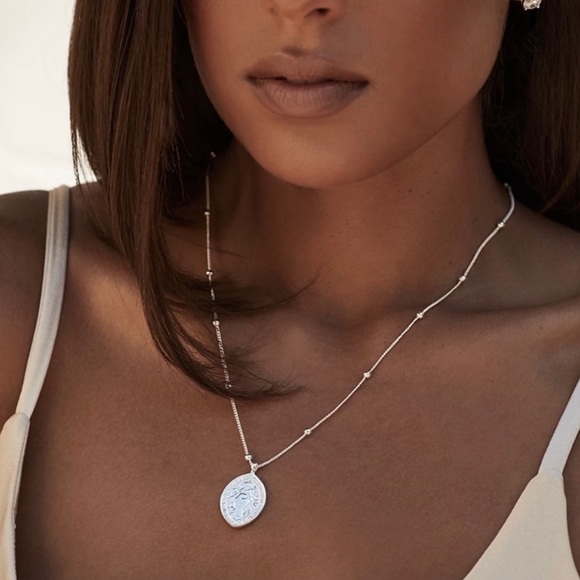 XIXI Adrienne Houghton Faith and Familia pendant - Picture 5 of 6